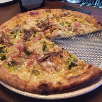 Ocean 302 Bar and Grill - Cuban pizza - New American Near Me - Melbourne Beach, Florida