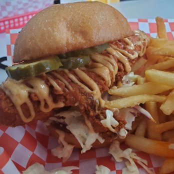 Harry's Hot Chicken - Close up of the Chicken Slider from Combo #1 - Chicken Shop Near Me - Tujunga, California Harry's Hot Chicken - Close up of the Chicken Slider from Combo #1 - Chicken Shop Near Me - Tujunga, California