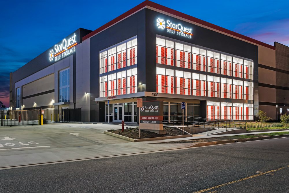STORQUEST SELF STORAGE 15 Photos Self Storage 4959 W 147th St