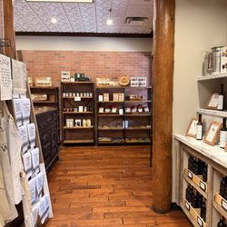 Outrageous Olive Oils & Vinegars - Inside