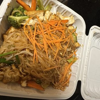 Malai Thai Kitchen - Tofu pad Thai - Thai Near Me - Wahiawa, Hawaii Malai Thai Kitchen - Tofu pad Thai - Thai Near Me - Wahiawa, Hawaii