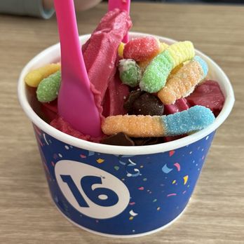 16 Handles - Ice Cream & Frozen Yogurt Near Me - Missouri City, Texas 16 Handles - Ice Cream & Frozen Yogurt Near Me - Missouri City, Texas