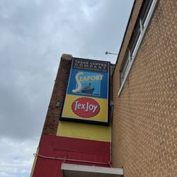 Retail entrance