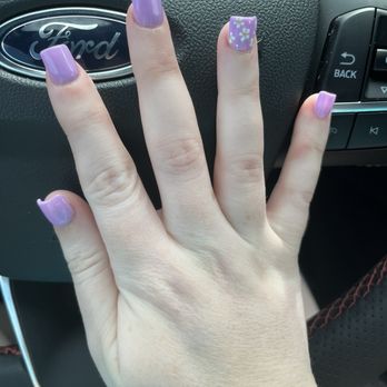 Mimi's Nails - Nail Salons Near Me - Modesto, California