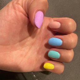 Easter gel manicure