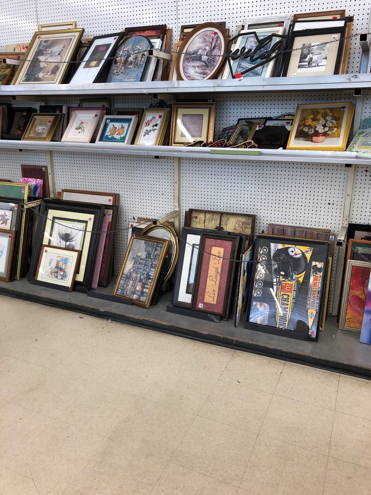 RED WHITE & BLUE THRIFT STORE Updated August 2024 15 Photos & 79