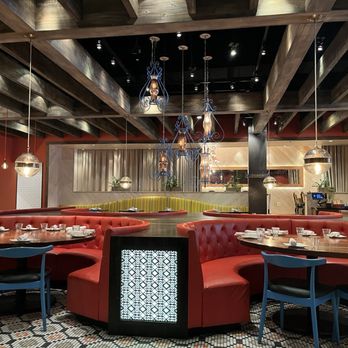 Nada - beautiful decor - Mexican Near Me - Indianapolis, Indiana Nada - beautiful decor - Mexican Near Me - Indianapolis, Indiana