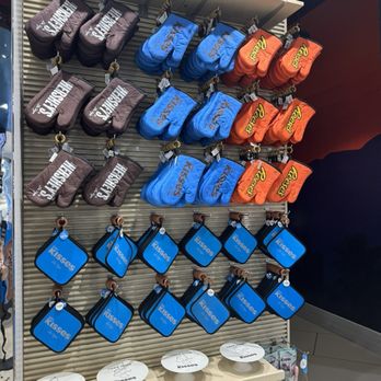 Hershey’s Chocolate World - Pot holders - Chocolatiers & Shops Near Me - Las Vegas, Nevada
