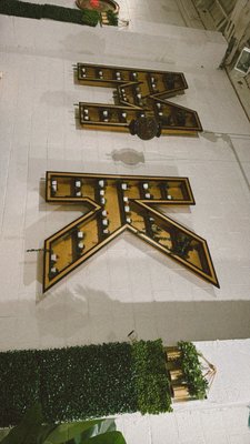 Mamma Khouri's by null