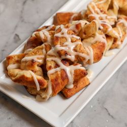Pizza Domenica - Cinnamon Knots