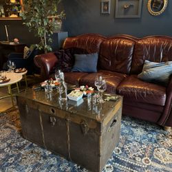Sparrow Wine Bar - Wine tasting room