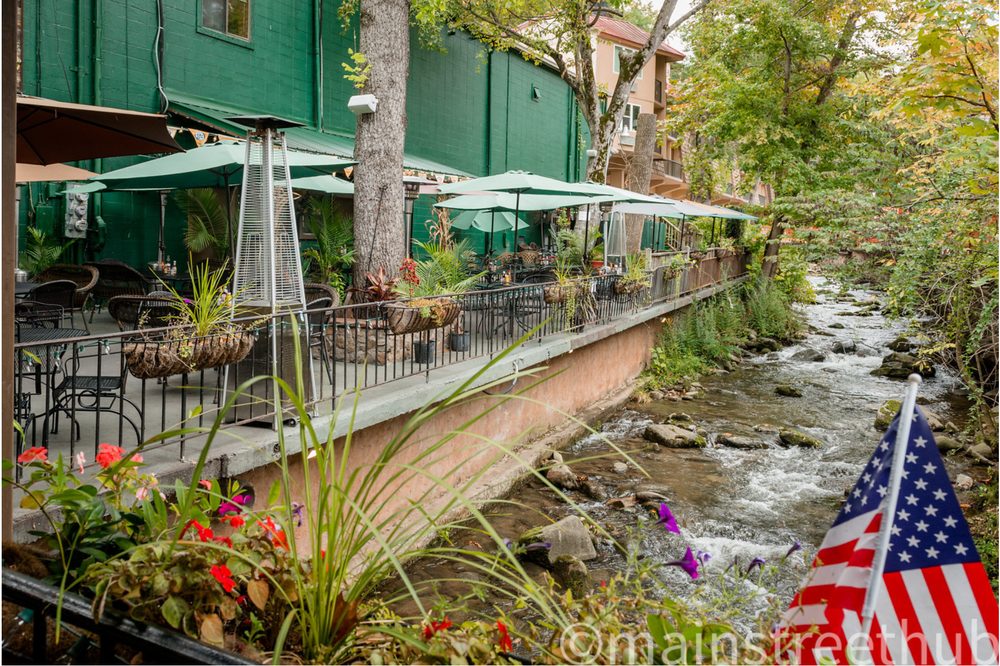 HOWARD’S RESTAURANT GATLINBURG’S OLDEST RESTAURANT 235 Photos & 426