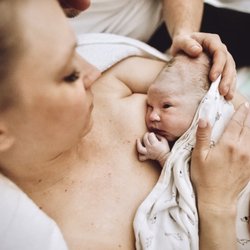 Natural Childbirth 101 - Gazing into his mothers eyes.