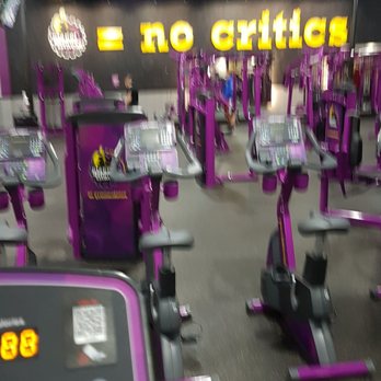 Planet Fitness - Trainers Near Me - Lawrence, Kansas