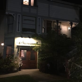 Neumanali - New American Near Me - Hayward, California