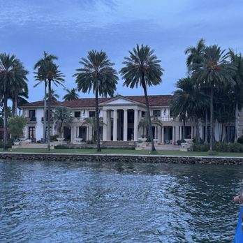 Bayride Tours - Boat Charters Near Me - Miami, Florida Bayride Tours - Boat Charters Near Me - Miami, Florida
