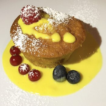 La Buchetta - @EatWithAri: Perfect Warm Pear Cake - La Buchetta #Florence #EuroTrippin2018 - Tuscan Near Me - Florence, FI