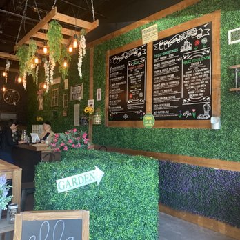 Ella Cafe - Juice Bar decor - Coffee & Tea Near Me - Plantation, Florida