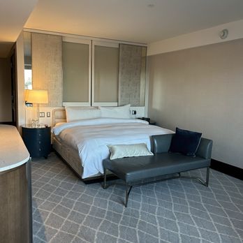 InterContinental Boston - King bed - Hotels Near Me - Boston, Massachusetts