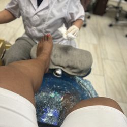 T&T Nails - Start of a Rose pedicure