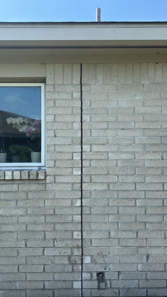 Slide of Fundation Repair Edgardo Hernandez