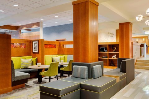 Courtyard Boston Logan Airport by null