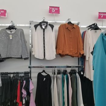 Fallas - Blouses - Discount Store Near Me - North Lauderdale, Florida