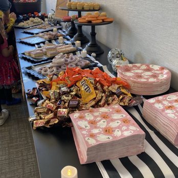 Dulce Cakes & Desserts - Lots of variety looking like Fall and Halloween. Posted 10/26/24 - Bakeries Near Me - New York, New York