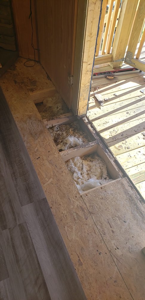 Slide of Pinnacle Contracting