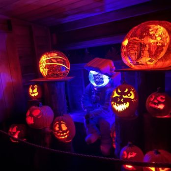 Jack-O-Lantern Spectacular - E.T. - Festivals Near Me - Providence, Rhode Island