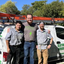 Samuel, Stetson the owner and Chris who were a joy to work with. Samuel, Stetson the owner and Chris who were a joy to work with.