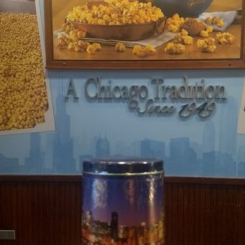 Garrett Popcorn Shops - Popcorn tins - Popcorn Shops Near Me - Chicago, Illinois Garrett Popcorn Shops - Popcorn tins - Popcorn Shops Near Me - Chicago, Illinois