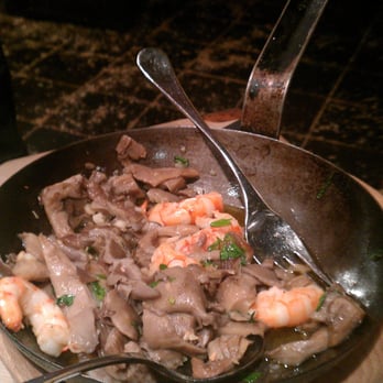 Tierra Astur - Prawns with Mushrooms on a grill - Asturian Near Me - Oviedo, O