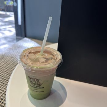 Madame Bonte Cafe - Strawberry matcha - Breakfast & Brunch Near Me - New York, New York Madame Bonte Cafe - Strawberry matcha - Breakfast & Brunch Near Me - New York, New York