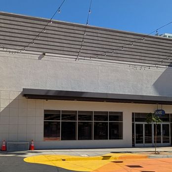 Ross Dress for Less - Storefront - Women's Clothing Near Me - Long Beach, California Ross Dress for Less - Storefront - Women's Clothing Near Me - Long Beach, California