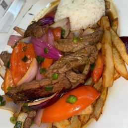 Lomo Saltado