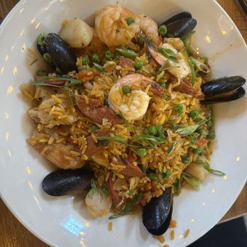 Bahama Breeze - Seafood Paella - Bars Near Me - Kissimmee, Florida Bahama Breeze - Seafood Paella - Bars Near Me - Kissimmee, Florida