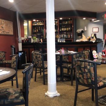 Pine and Bamboo Garden - Inside - Cantonese Near Me - Shawnee, Kansas