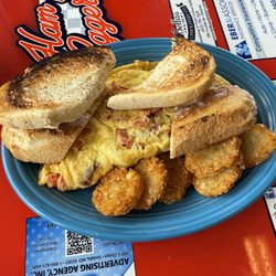 Ham N Eggers Diner - 3 egg omelette with toast and hashbrowns