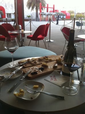 Ray's and Stark Bar by null