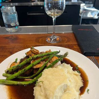 GroundLevel 105 - Filet and shrimp - Wine Bars Near Me - Lombard, Illinois