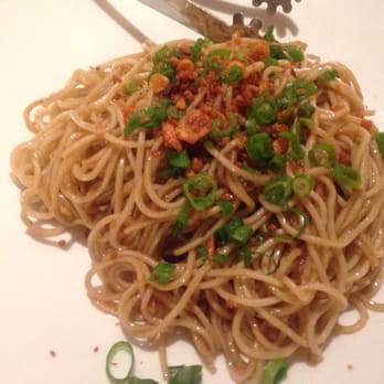 Star Noodle - half portion garlic noodles - Asian Fusion Near Me - Lahaina, Hawaii