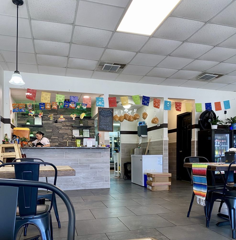 Jairo’s Taco Shop Logo