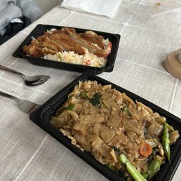 pad see ew, Crispy Pork with Fried Rice pad see ew, Crispy Pork with Fried Rice
