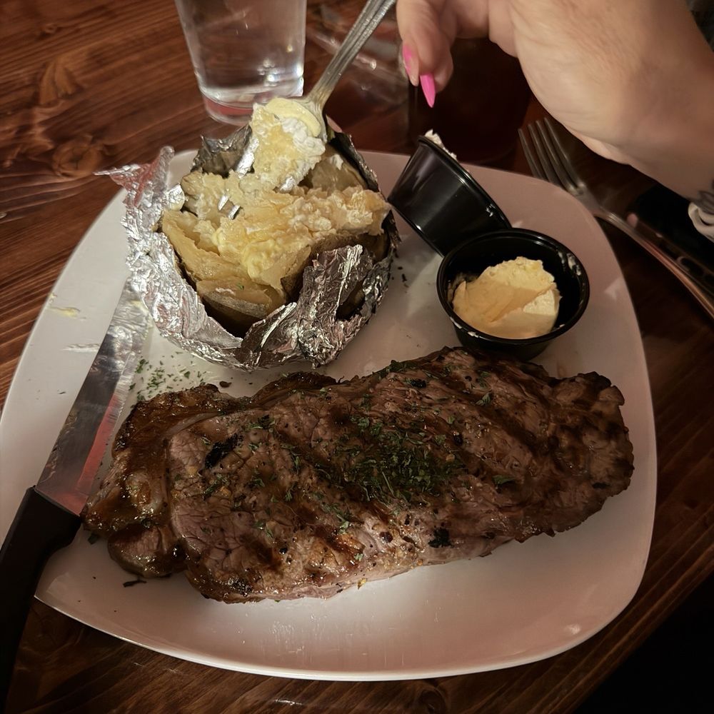 Oak Park Tavern - Steak - Seafood Near Me - Mansfield, Ohio Oak Park Tavern - Steak - Seafood Near Me - Mansfield, Ohio