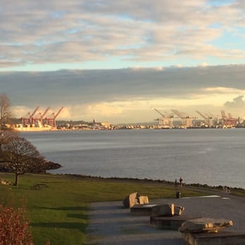Olympic Sculpture Park - Good view of surroundings - Parks Near Me - Seattle, Washington Olympic Sculpture Park - Good view of surroundings - Parks Near Me - Seattle, Washington