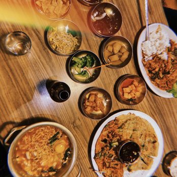 Ahjoomah's Apron - Korean Near Me - Chicago, Illinois