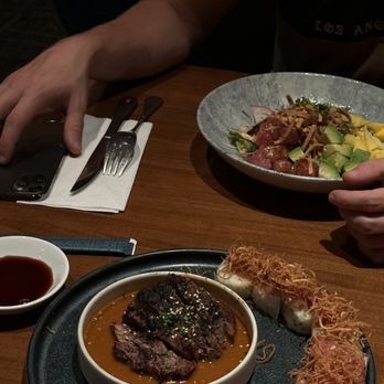 Earls Kitchen + Bar - Steak Sushi and Ahi Tuna Poke Salad - New American Near Me - Bellevue, Washington Earls Kitchen + Bar - Steak Sushi and Ahi Tuna Poke Salad - New American Near Me - Bellevue, Washington