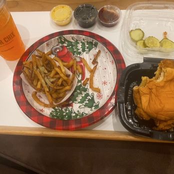 Super Chix - Take out: Simple Chicken sandwich, fries with rosemary seasoning - Chicken Shop Near Me - Charlotte, North Carolina Super Chix - Take out: Simple Chicken sandwich, fries with rosemary seasoning - Chicken Shop Near Me - Charlotte, North Carolina
