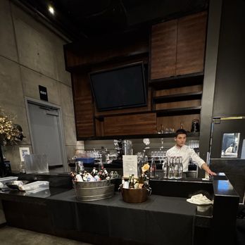 AnQi Bistro - Asian Fusion Near Me - Costa Mesa, California